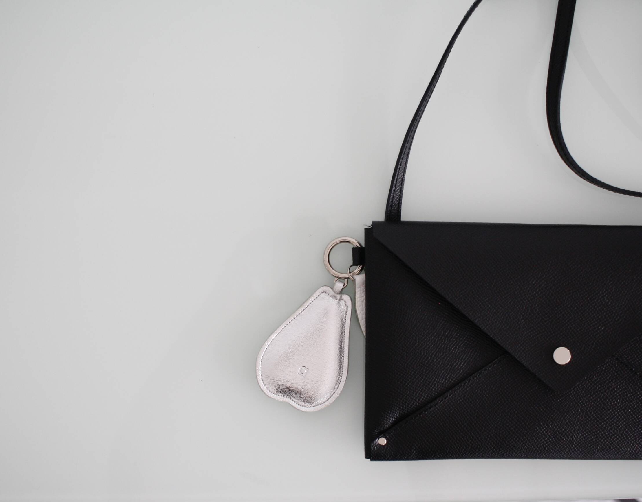 アー レターポシェット ブラック｜a Letter pochette｜アー 取扱Shop